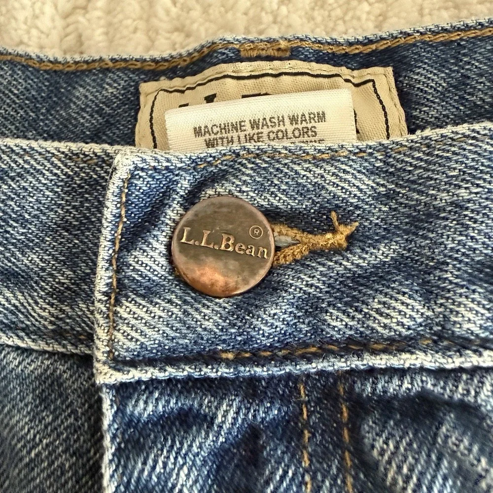 LL Bean Mens Classic Fit Blue Jeans 38x29 Americana Heritage Everyday Timeless